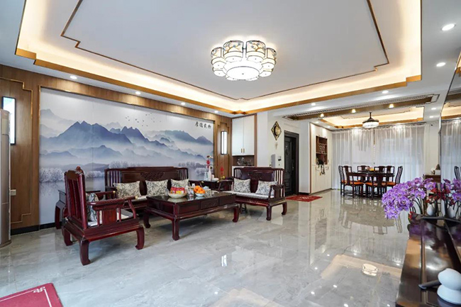 250㎡新中式別墅，室內(nèi)溫馨，后院融合自然環(huán)境